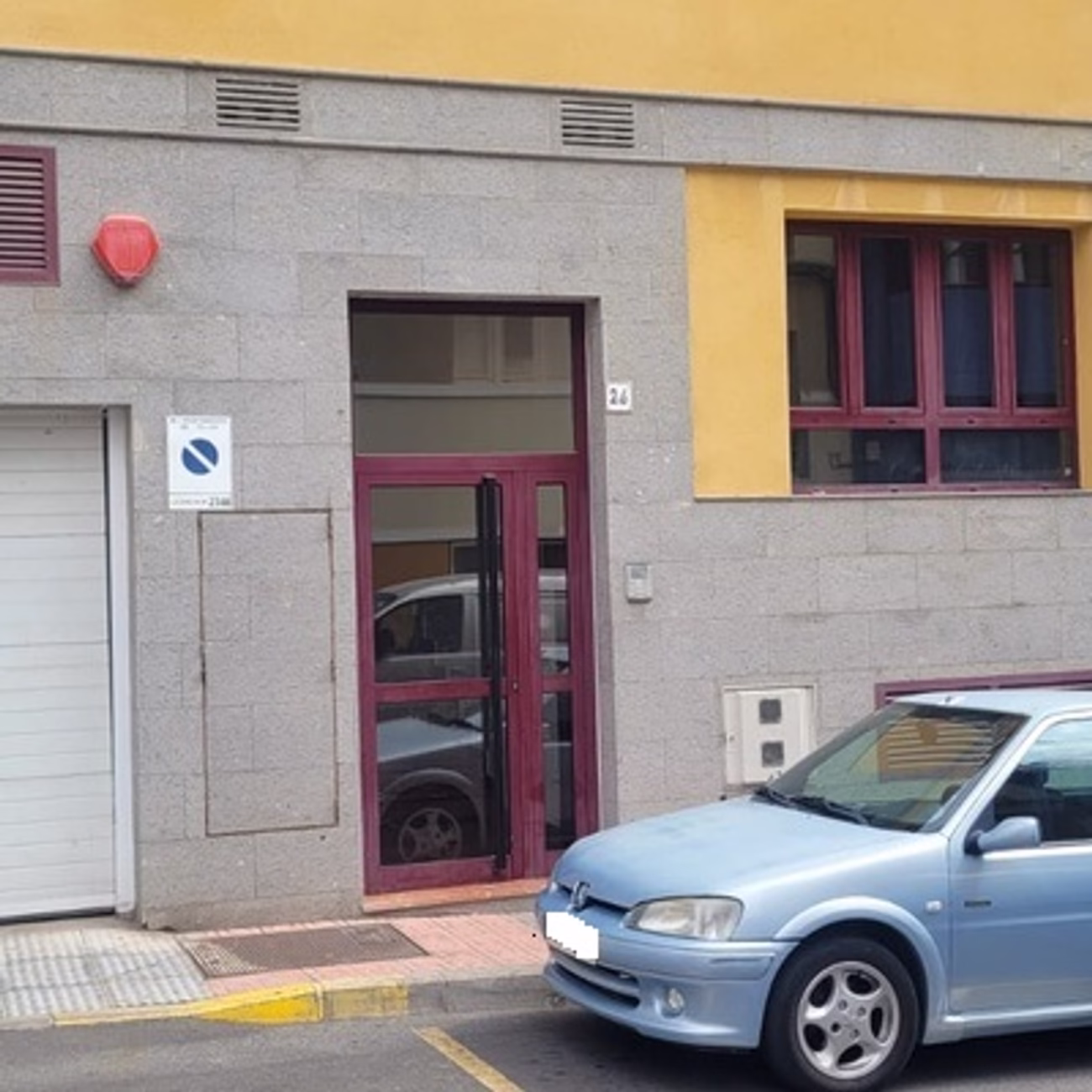 Vivienda sita en calle Alferez Quintana Suarez,26-2,5 y plaza de garaje  nº1, en semisotano de Telde (Las Palmas de Gran Canaria)