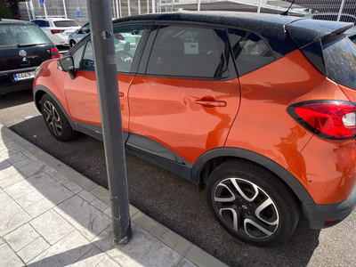 Vehiculo Marca Renault CAPTUR Matricula 6449JKD